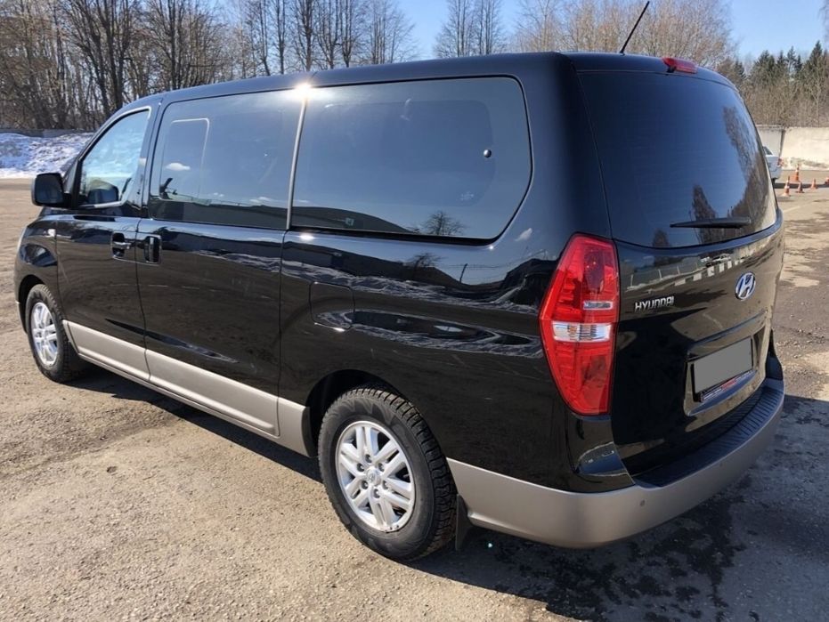 Minivan Rental with Driver: Trips Cities, Suburbs, and Between Cities