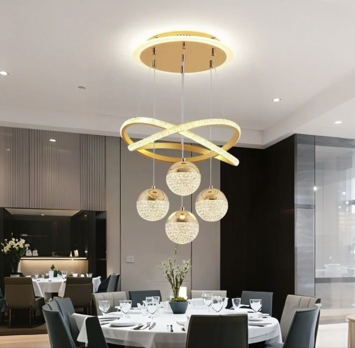 Продам люстры новые