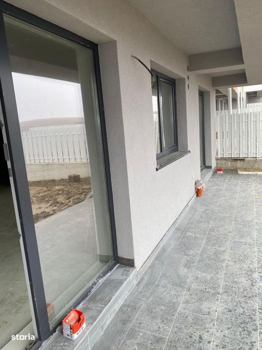 Apartament tip casa, 3 camere pe 2 nivele, gradina privata plus garaj