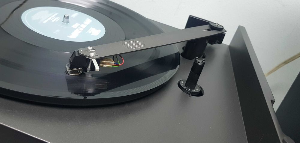 NAD 5120 pickup turntable vinil muzica vintage