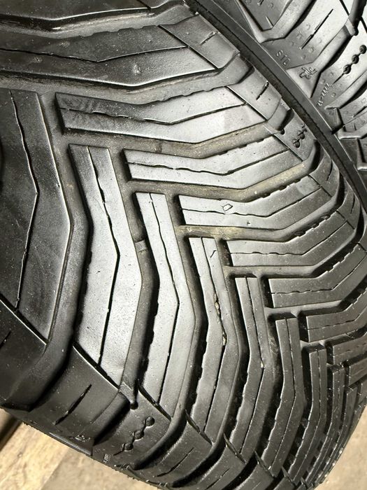 2x Anvelope Vara 185/65 R15 - Michelin Cross Climate 2