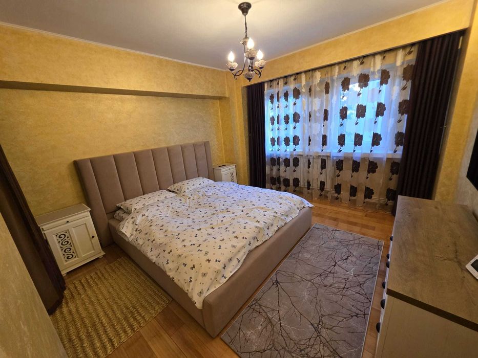 Inchiriez apartament lux ultracentral 4 camere langa Teatrul National