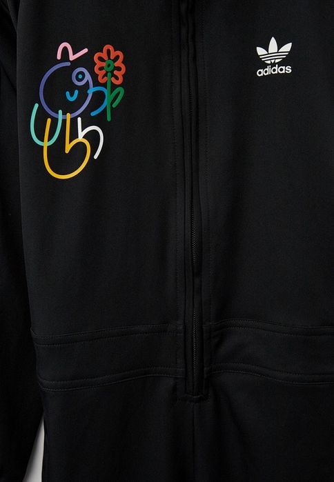 Adidas. Спортивный комбинезон