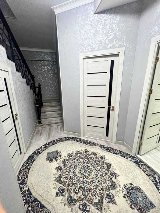 Beltepada 3 xonali 1 Etaj da joylashgan Kvartira sotiladi