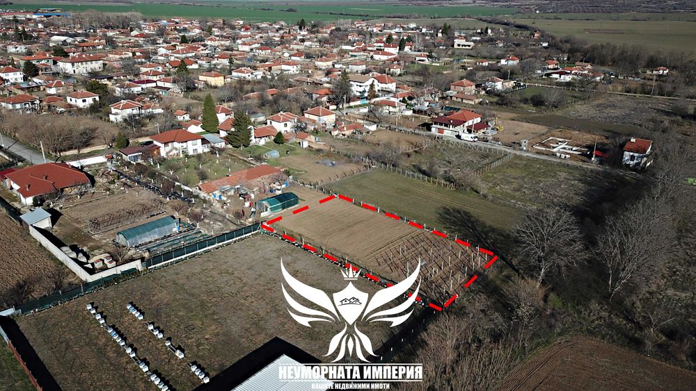 Продавам парцел 1000кв.м. статут УПИ в село Избеглии