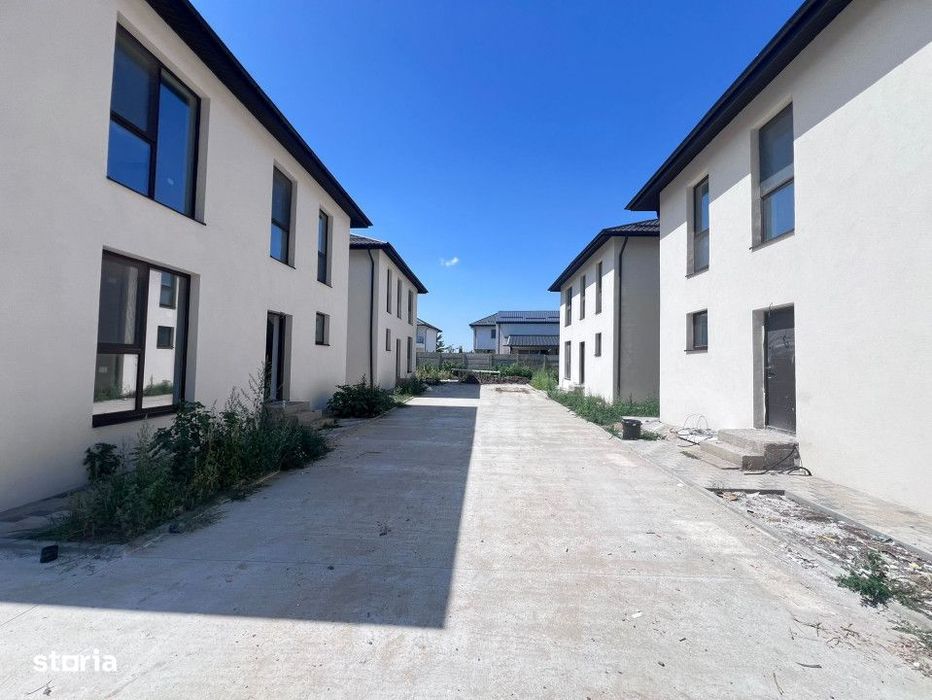 Vanzare Vila Individuala/Cristalului/5 camere id nr 54