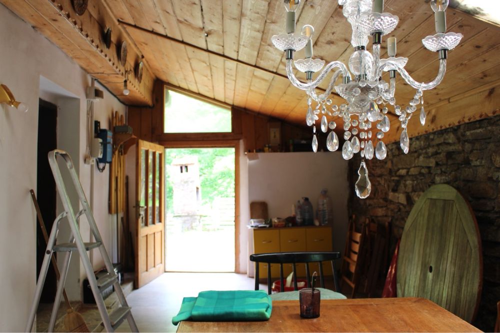 Vand cabana pe Valea Sebesului