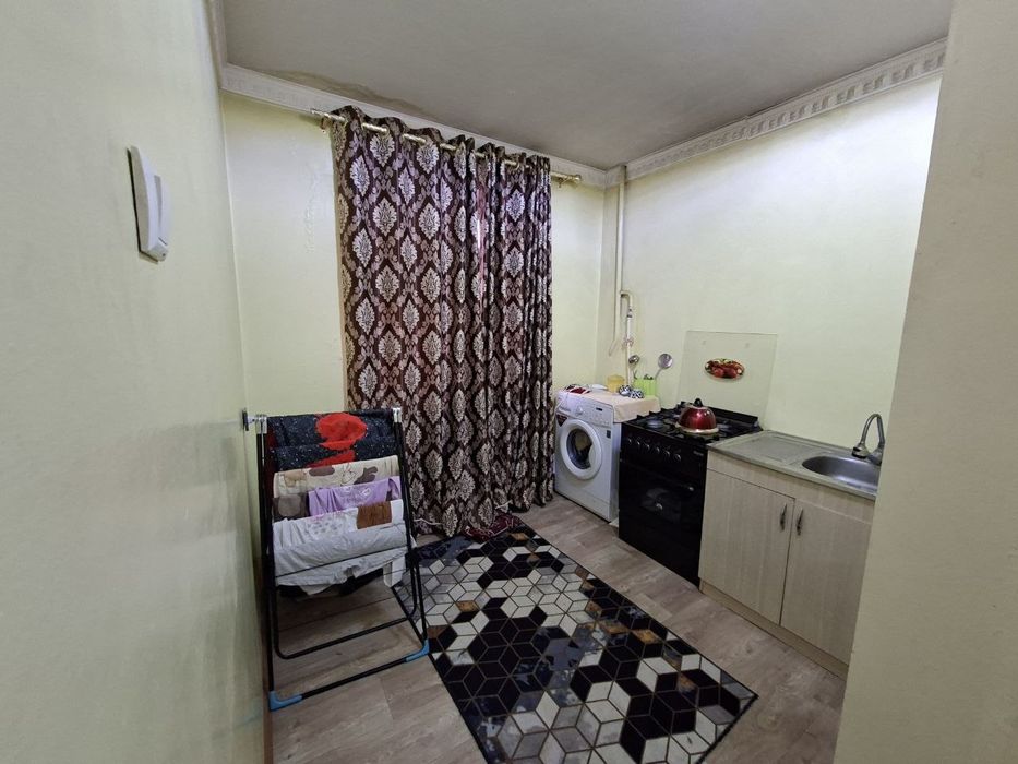 4 qavatlik etajni 1 etajidan 2xonalik uy