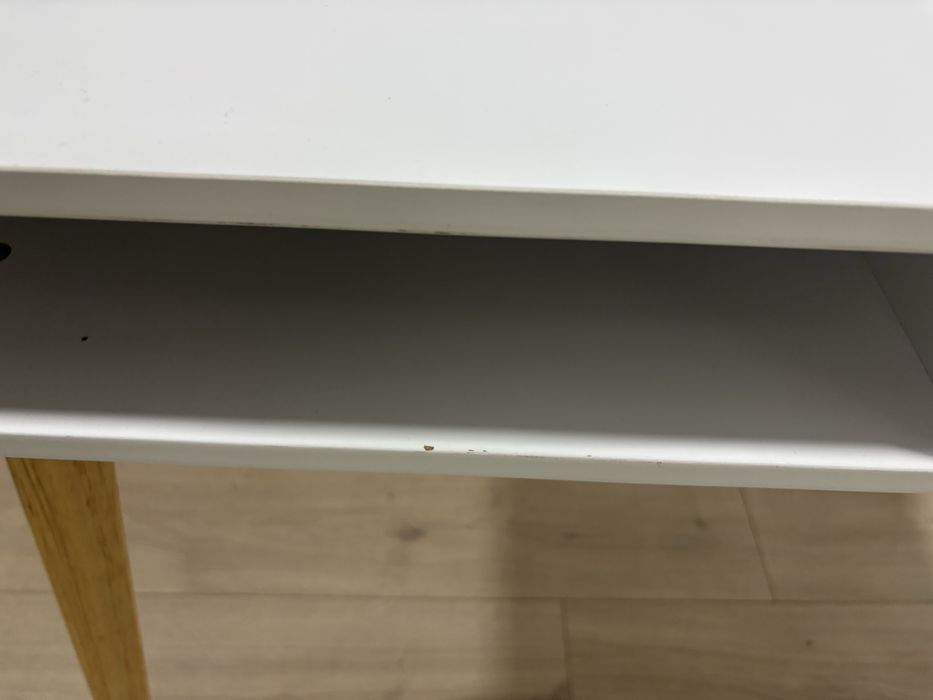 Birou alb model jisk