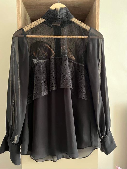 риза Zara, риза AVIN, тениска Moschino