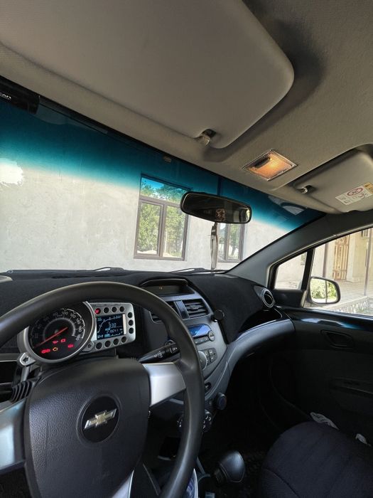 Спарк мошина сотилади