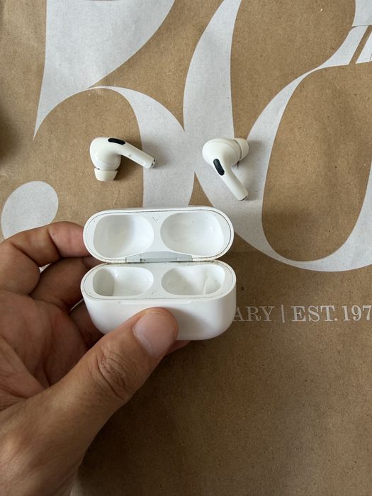 Airpods pro оригинал