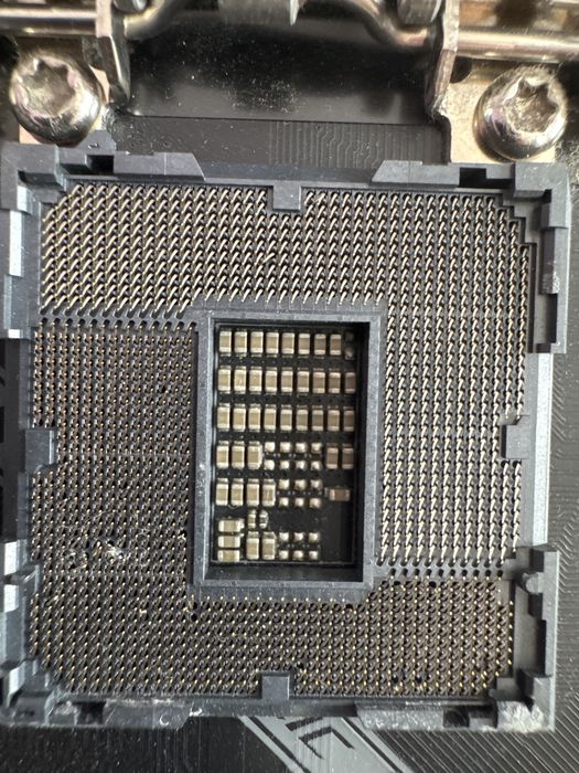 Asus ROG Strix B460G-Gaming pentru parti (LGA 1200)