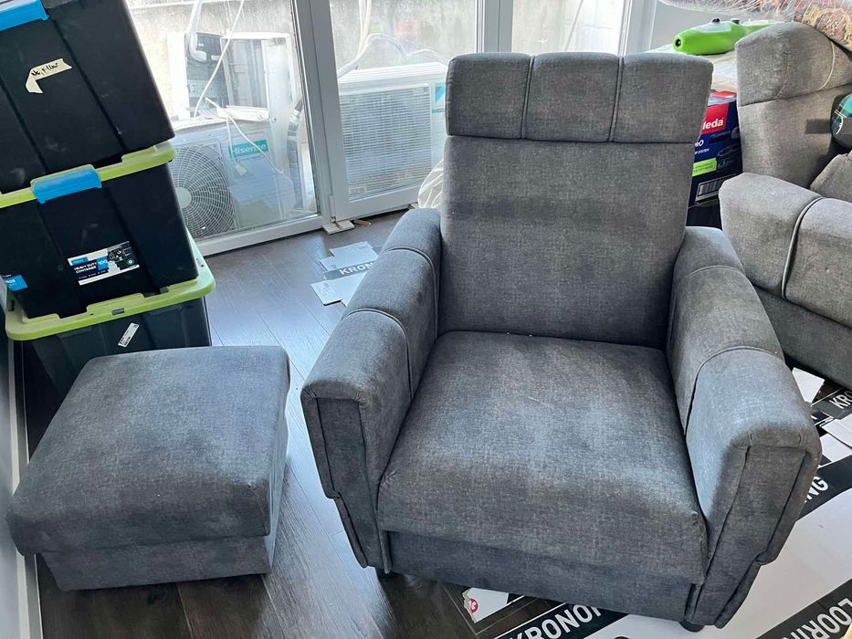 Холова гарнитура-Диван-разтегателен, два фотьойла и табуретка