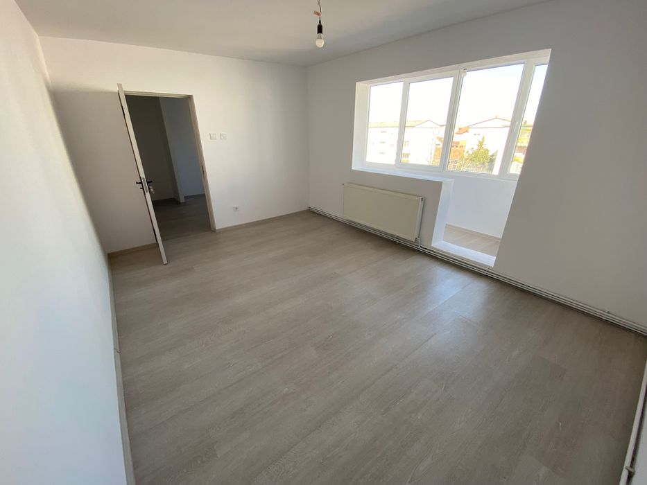 Apartament 3 camere, 80 mp, decomandat, renovat – Micro 3