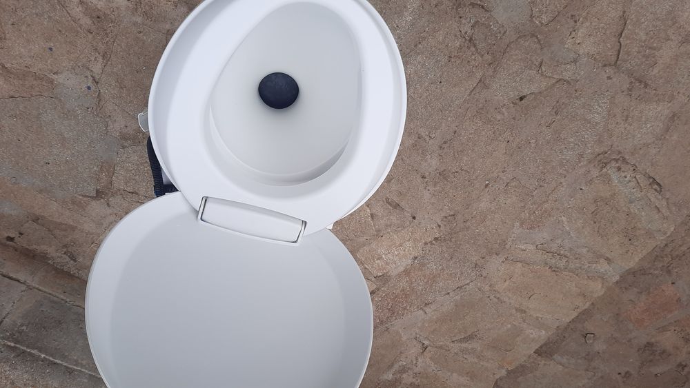 Химическа тоалетна THETFORD