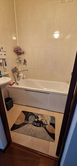 Продаю 2хкомнатную квартиру