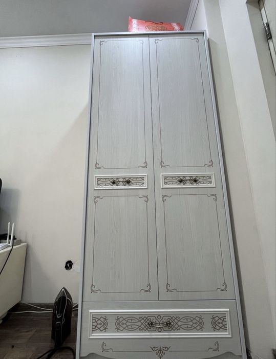 Продам шкаф для одежды