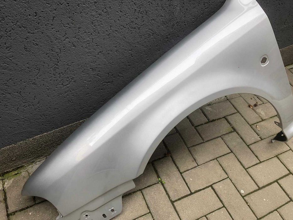 Aripa Fata Stanga Skoda Octavia 1/I 1998-2007 Vopsita Gri Deschis