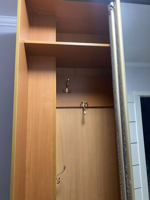 Шкаф  купе с зеркалом