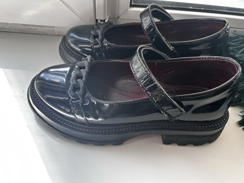 Туфли школьные на девочку