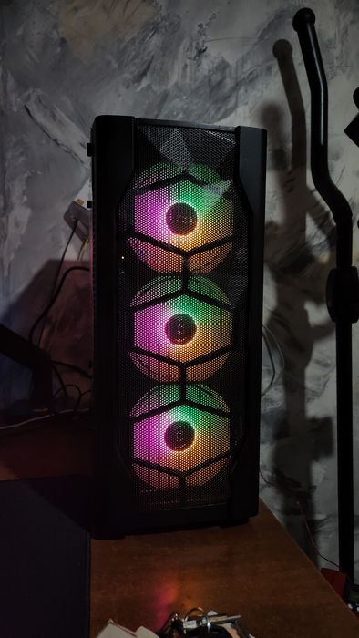 i5 14400f / Rtx 4060 / 16gb / 1Tb
