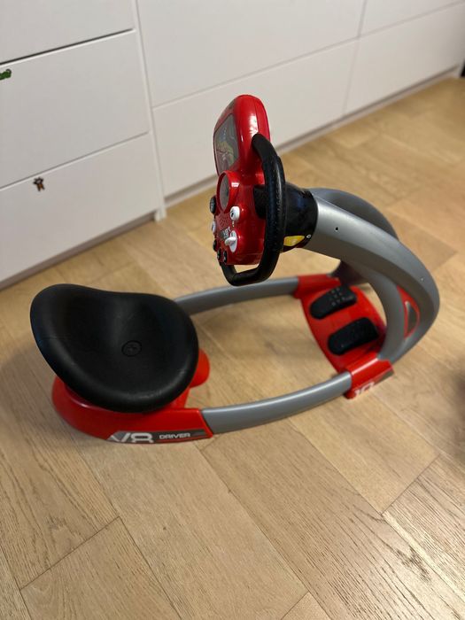 Симулатор Smoby V8, пилот