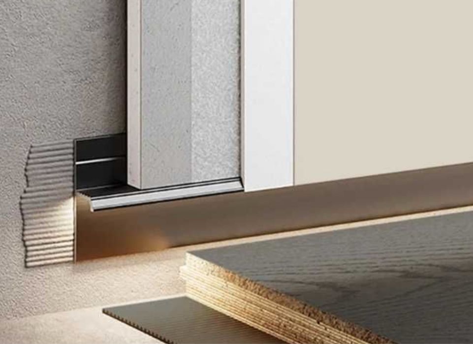 Теневой плинтус черный