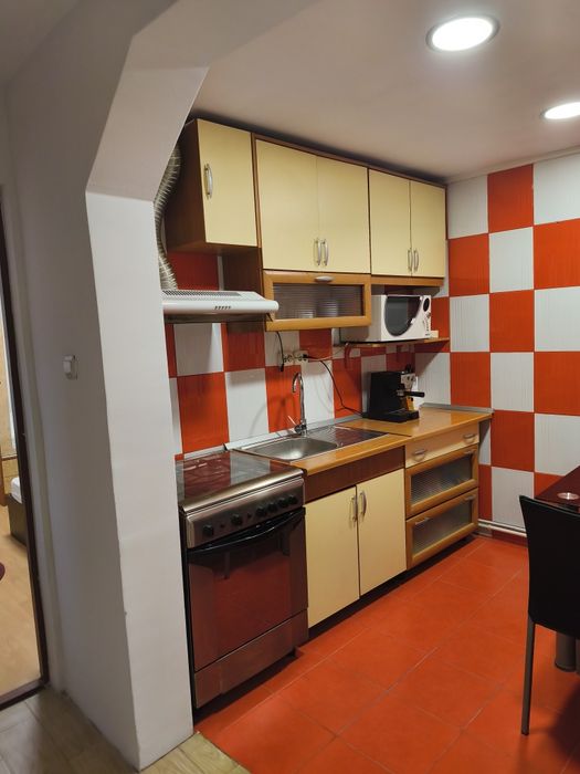 Vila muncitori  cazare, inchiriez  cu 4 camere Bragadiru