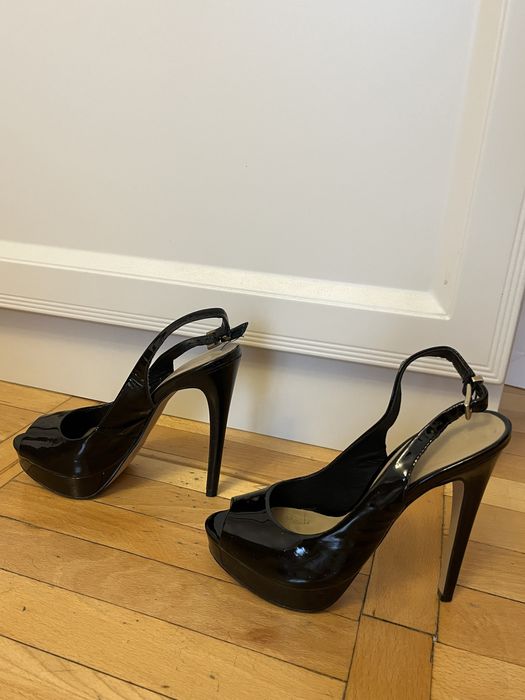 Изящные босоножки