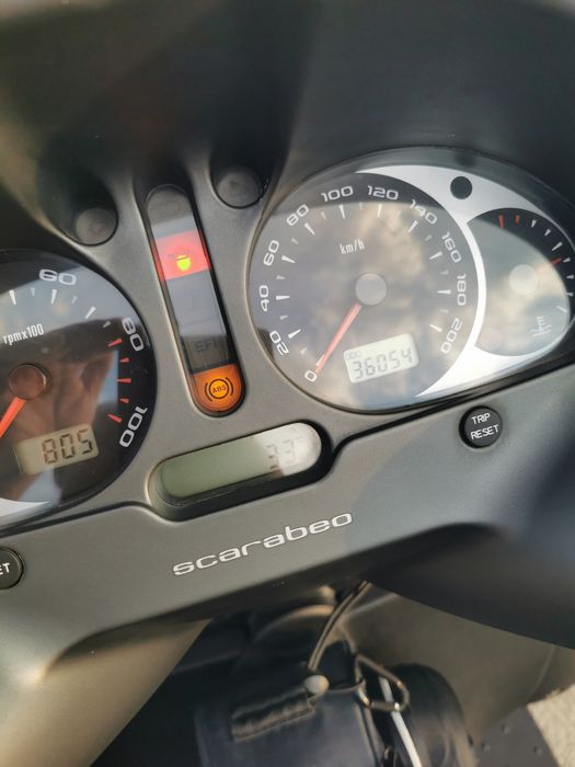 Продава се Aprilia scarabeo 500