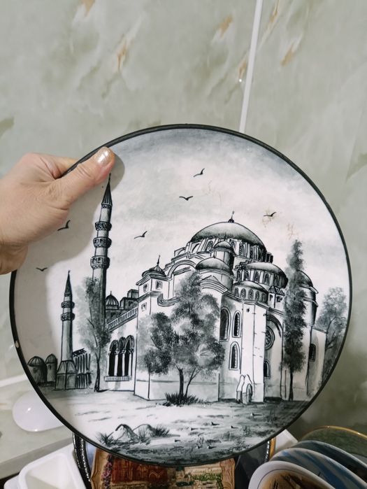 Тарелки сувенирные из разных стран