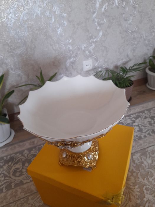 Фрукты ваза сатылады.