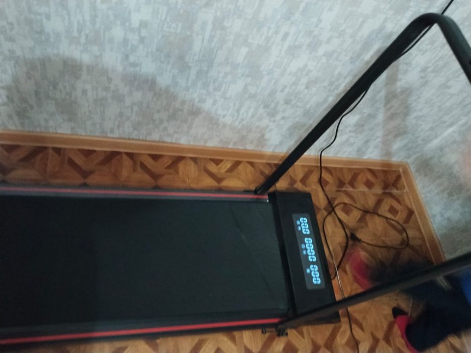 Продам беговую дорожку