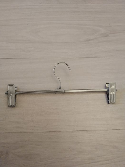 Вешалки для одежды