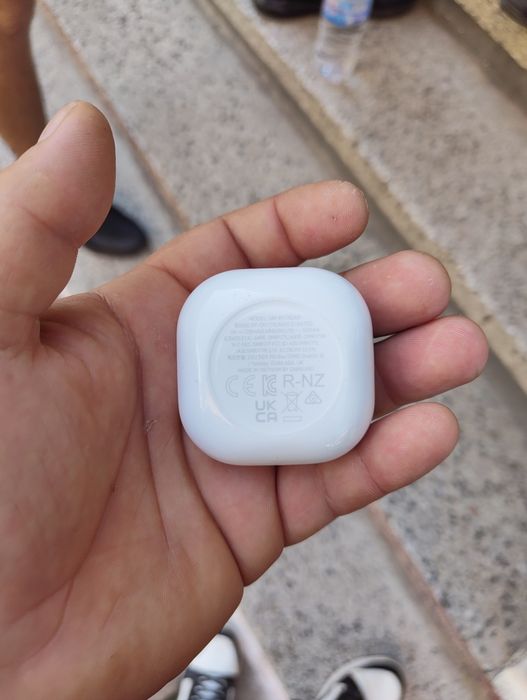 Samsung Galaxy buds 2
