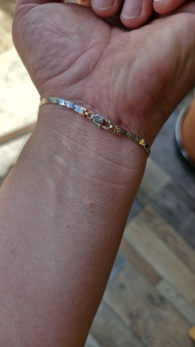 Vand bratara Aur si Diamante Zancan
Colectie: Gold Insig