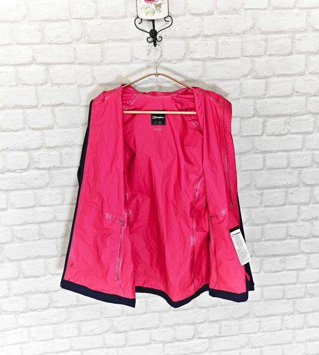 Berghaus Hydroshell  Дамско водоустойчиво яке с качулка размер L