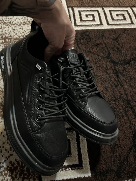 Продаём Обувь. Кеды. Две пары