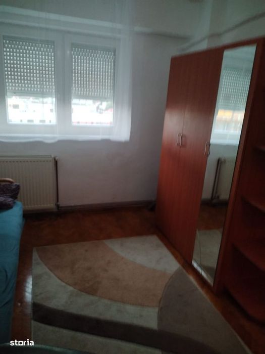 Apartament 3 camere intim 105 mp ,400 euro