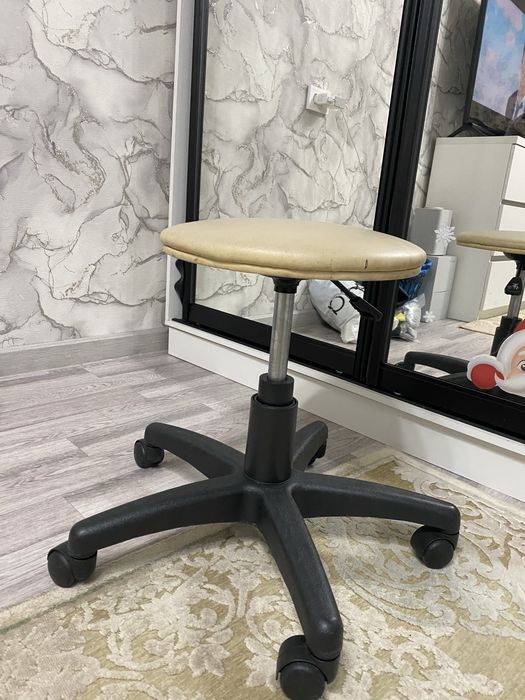 Стул для мастера