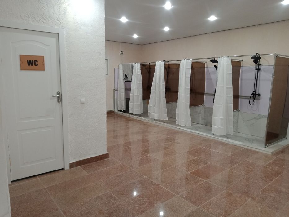 Крытое футбольное поле