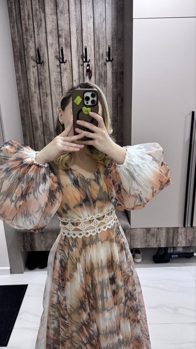 Продам платье женское