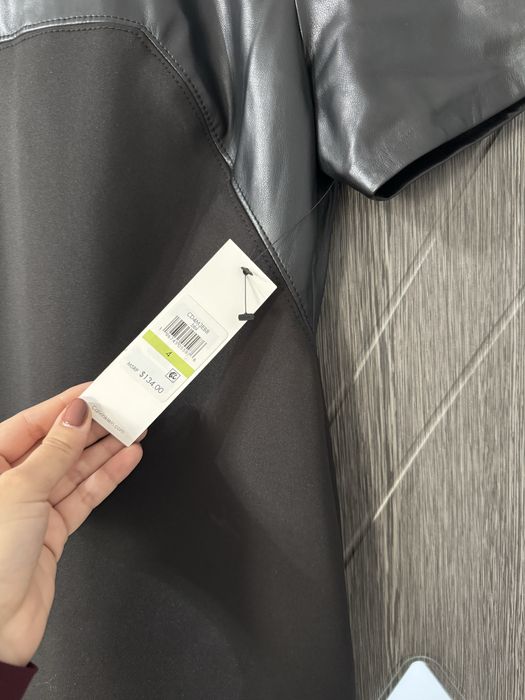 Рокля с къс ръкав Calvin Klein