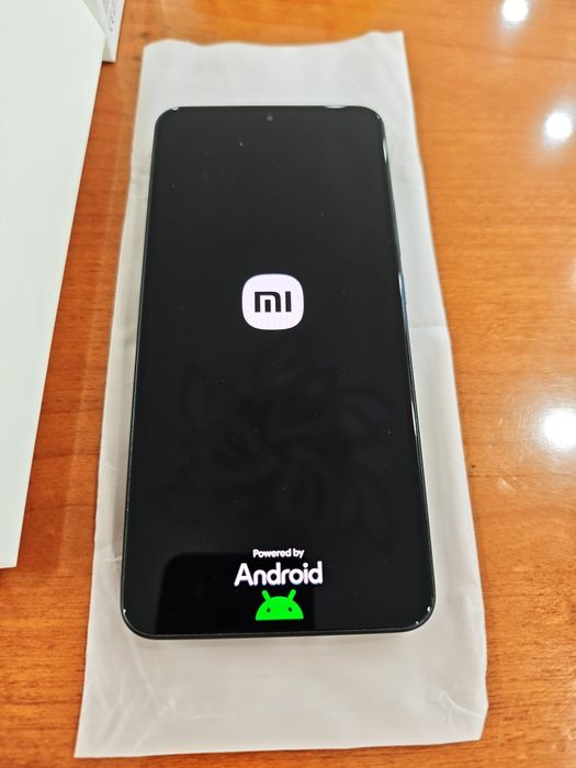 Xiaomi 13 T 12GB RAM 256 ROM