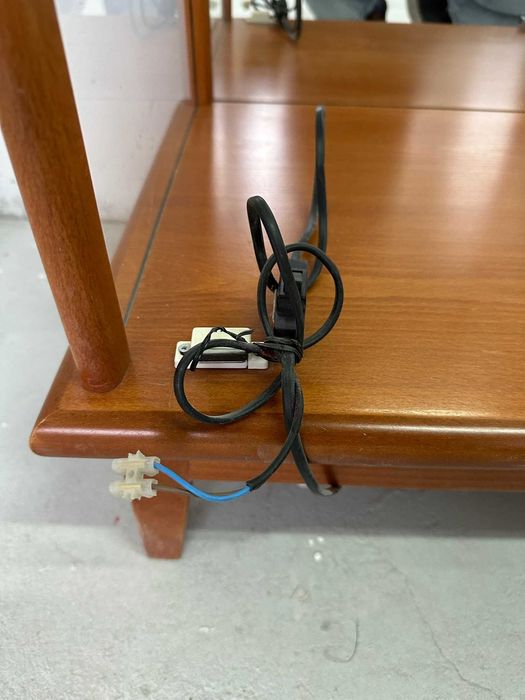 Класическа стъклена витрина/шкаф за антики / колекции – Bora „Романс“