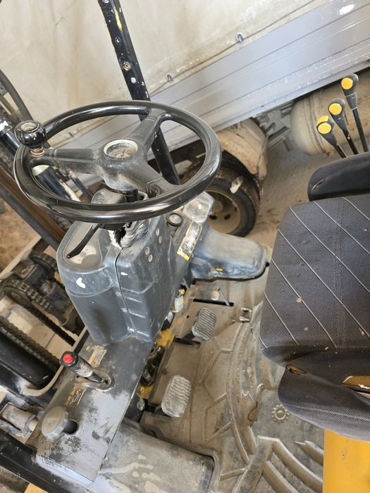 Вилочный погрузчик хундай 2,5т