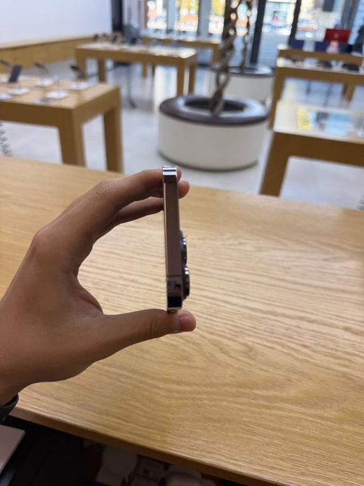 Srochno ! Iphone 14 pro max yaxshi xolatda