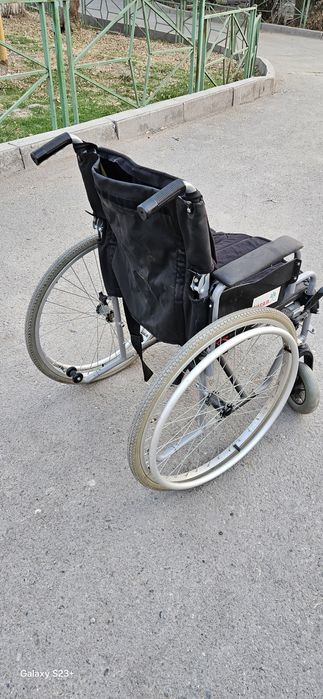 Инвалидная коляска