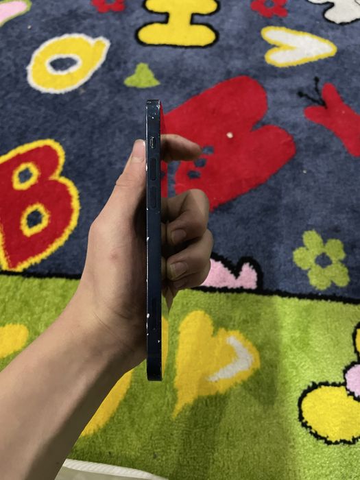 iPhone 12 с гарантией